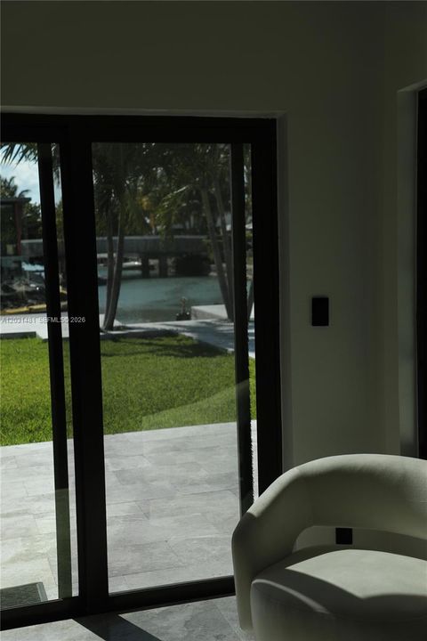 For Rent: $13,000 (4 beds, 3 baths, 1900 Square Feet)