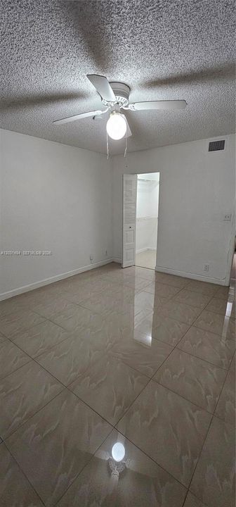 For Rent: $2,000 (1 beds, 1 baths, 710 Square Feet)