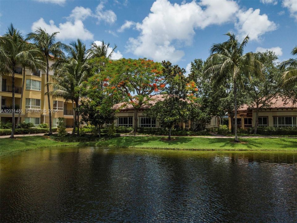 For Sale: $1,095,000 (3 beds, 2 baths, 2390 Square Feet)