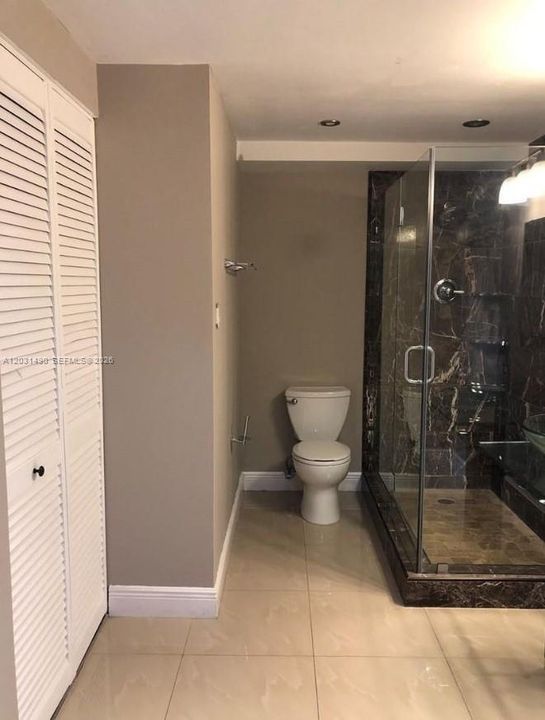 For Rent: $2,200 (2 beds, 2 baths, 1020 Square Feet)
