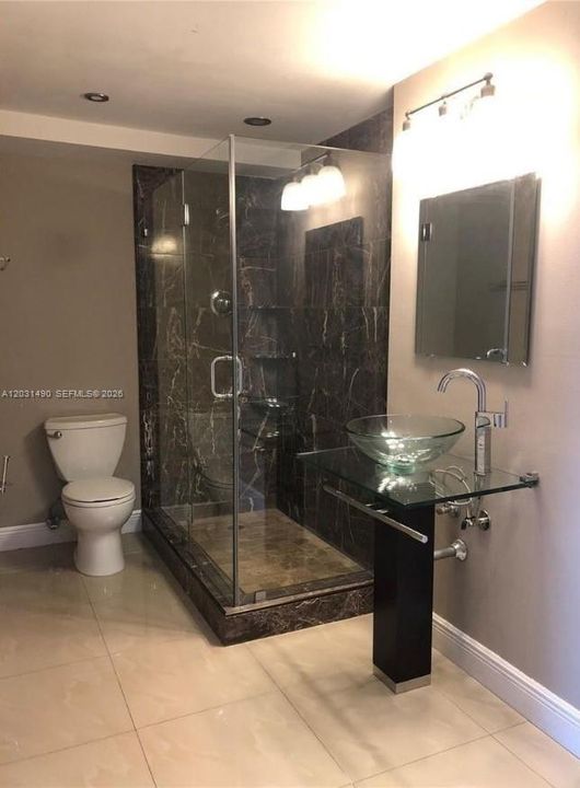 For Rent: $2,200 (2 beds, 2 baths, 1020 Square Feet)