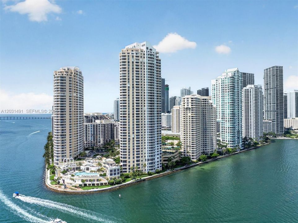 For Sale: $1,195,000 (1 beds, 2 baths, 1440 Square Feet)