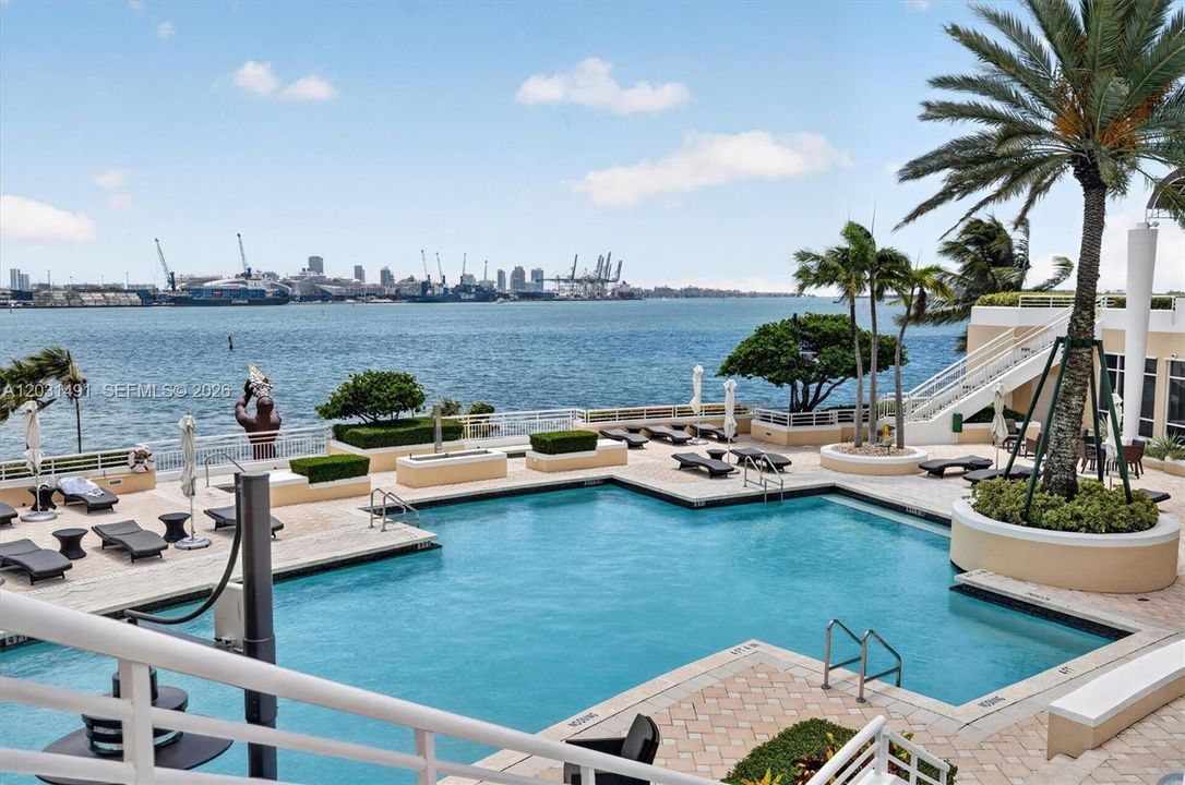 For Sale: $1,195,000 (1 beds, 2 baths, 1440 Square Feet)