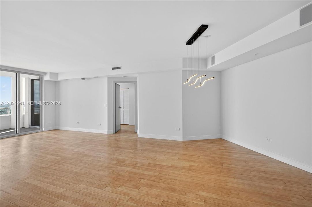For Sale: $1,195,000 (1 beds, 2 baths, 1440 Square Feet)