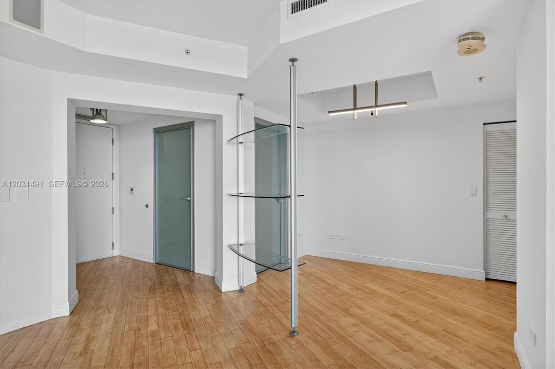 For Sale: $1,195,000 (1 beds, 2 baths, 1440 Square Feet)