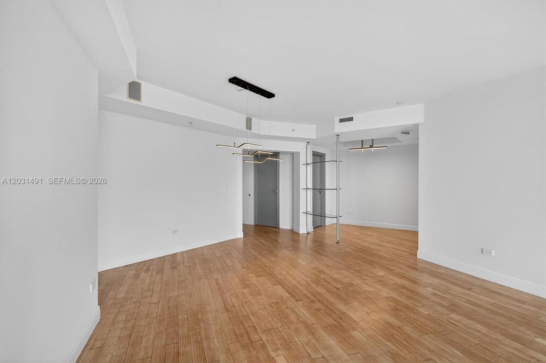 For Sale: $1,195,000 (1 beds, 2 baths, 1440 Square Feet)
