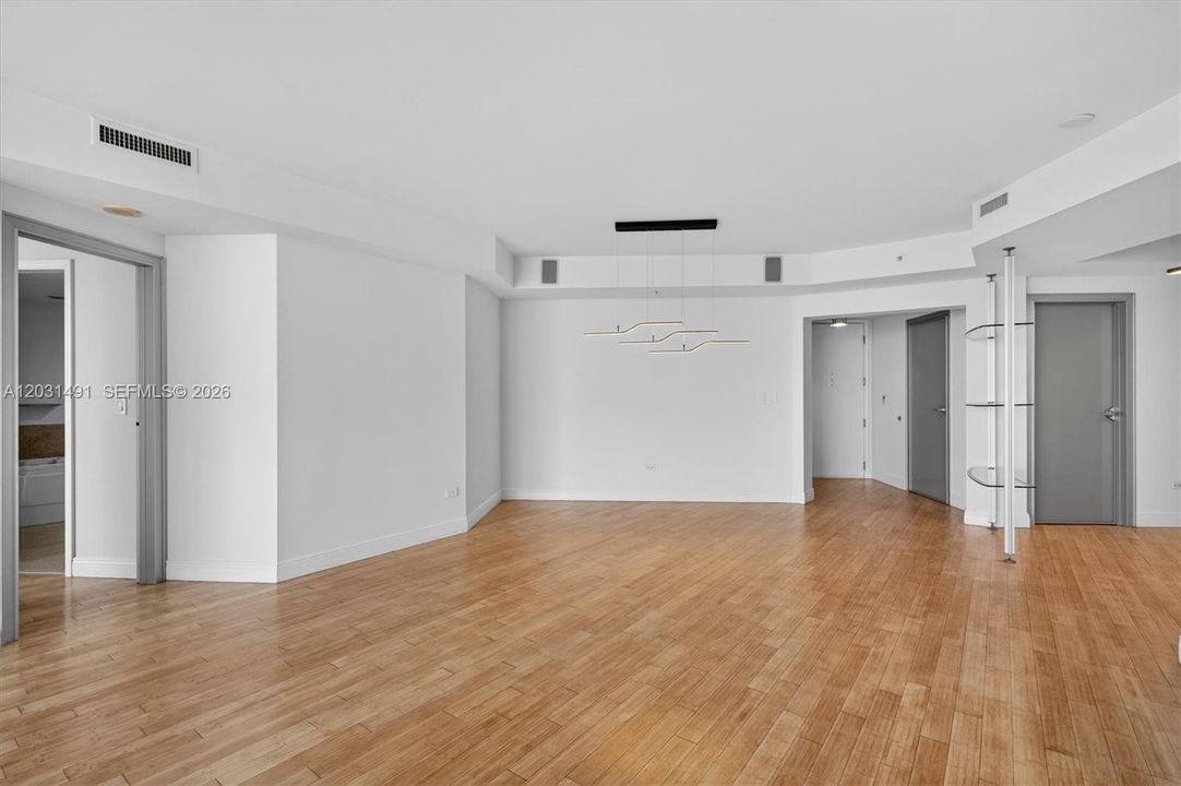 For Sale: $1,195,000 (1 beds, 2 baths, 1440 Square Feet)