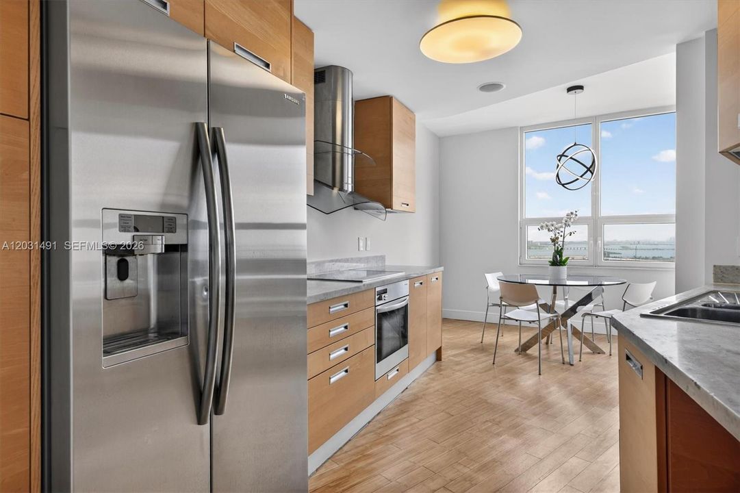 For Sale: $1,195,000 (1 beds, 2 baths, 1440 Square Feet)