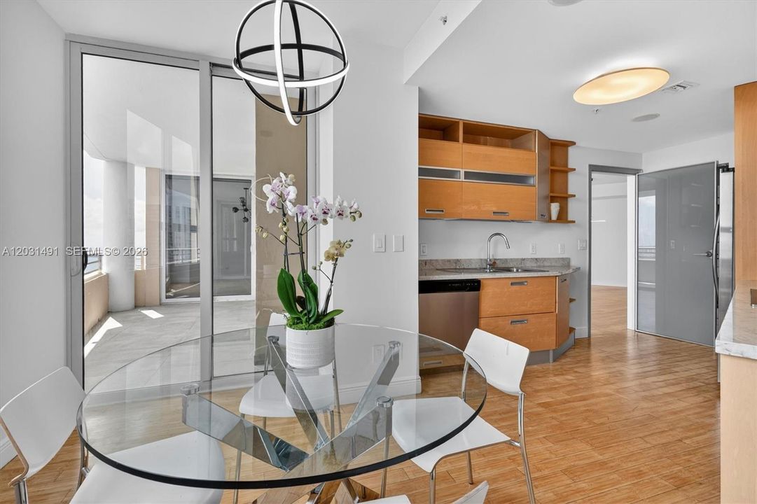 For Sale: $1,195,000 (1 beds, 2 baths, 1440 Square Feet)