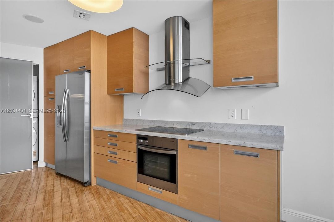 For Sale: $1,195,000 (1 beds, 2 baths, 1440 Square Feet)