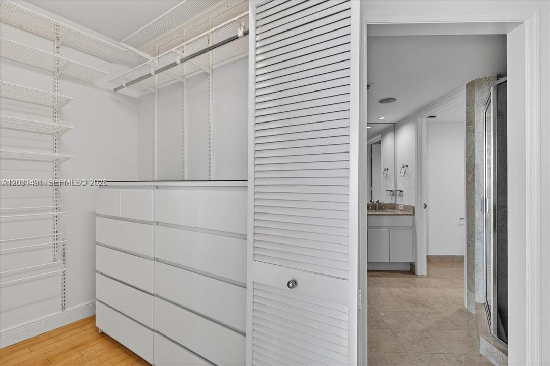 For Sale: $1,195,000 (1 beds, 2 baths, 1440 Square Feet)