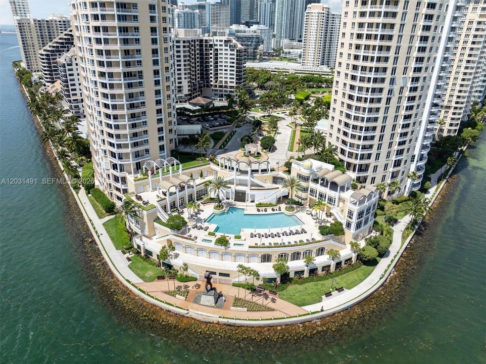 For Sale: $1,195,000 (1 beds, 2 baths, 1440 Square Feet)