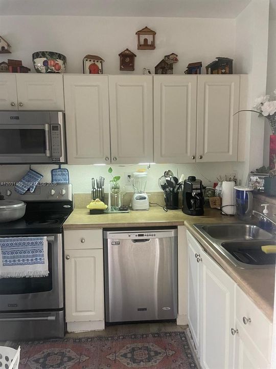 En Venta: $395,000 (2 camas, 2 baños, 1067 Pies cuadrados)