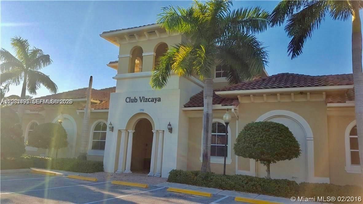 For Sale: $415,000 (2 beds, 2 baths, 1067 Square Feet)