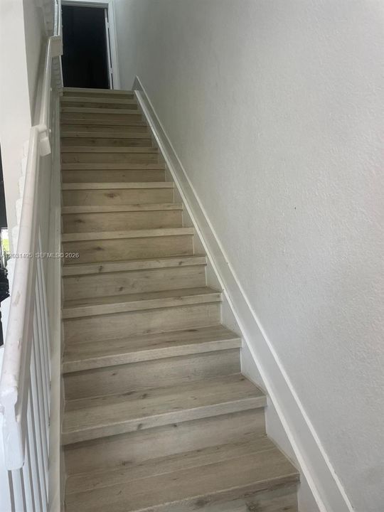 En Venta: $395,000 (2 camas, 2 baños, 1067 Pies cuadrados)