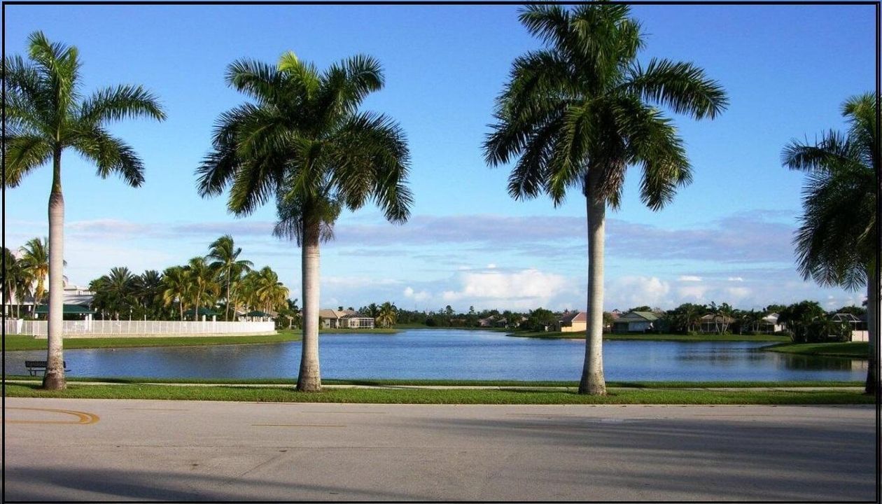 2-Baywinds Entrance
