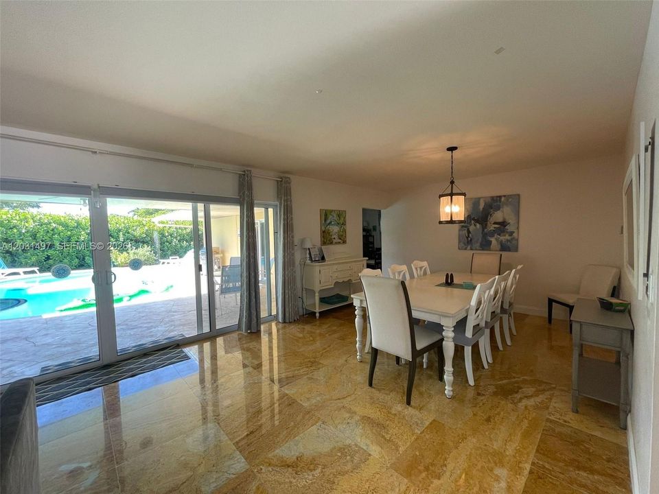 En Renta: $7,499 (3 camas, 3 baños, 2167 Pies cuadrados)