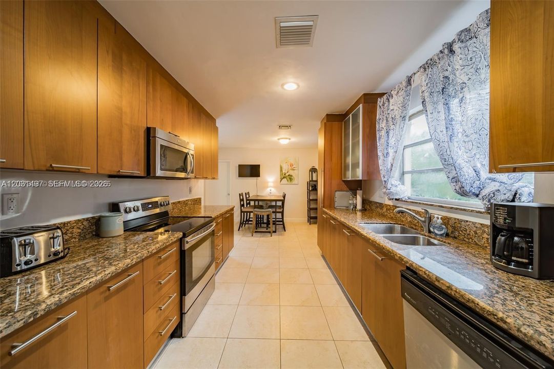 En Renta: $7,499 (3 camas, 3 baños, 2167 Pies cuadrados)