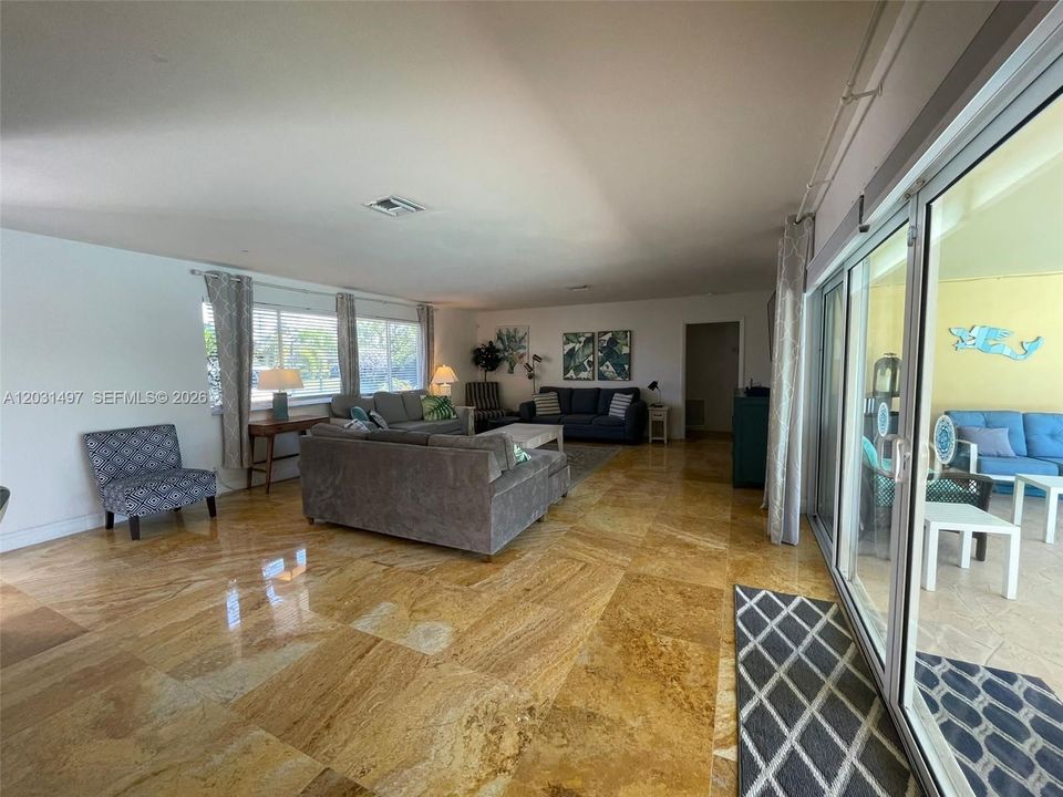 En Renta: $7,499 (3 camas, 3 baños, 2167 Pies cuadrados)