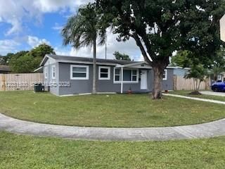 For Rent: $3,850 (4 beds, 2 baths, 1296 Square Feet)