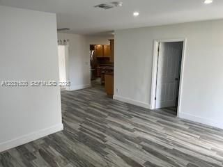 For Rent: $3,850 (4 beds, 2 baths, 1296 Square Feet)