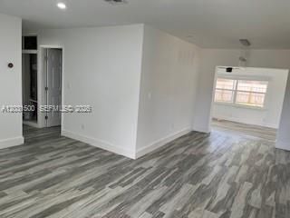 For Rent: $3,850 (4 beds, 2 baths, 1296 Square Feet)