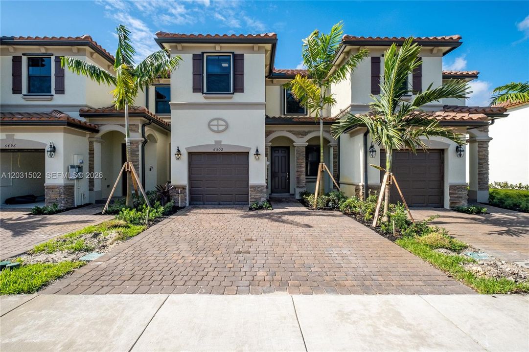 For Rent: $3,350 (3 beds, 2 baths, 1706 Square Feet)