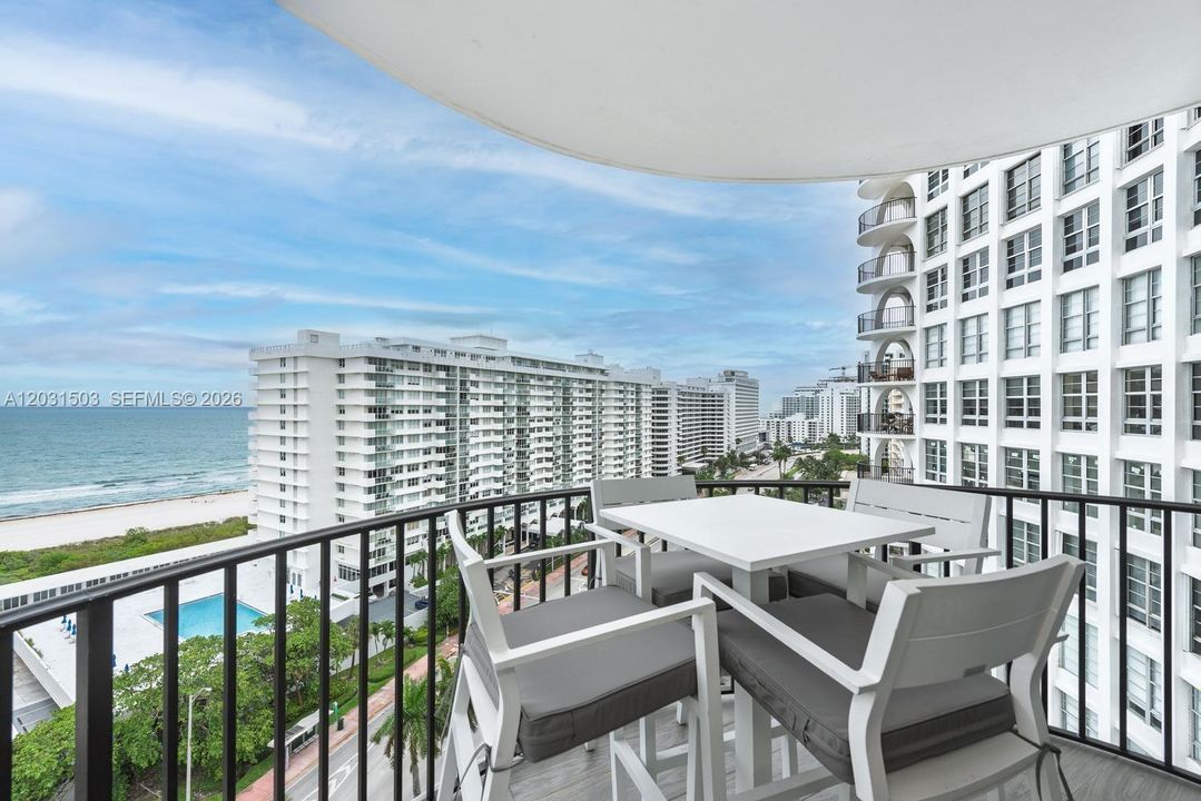 For Sale: $1,250,000 (2 beds, 2 baths, 2210 Square Feet)