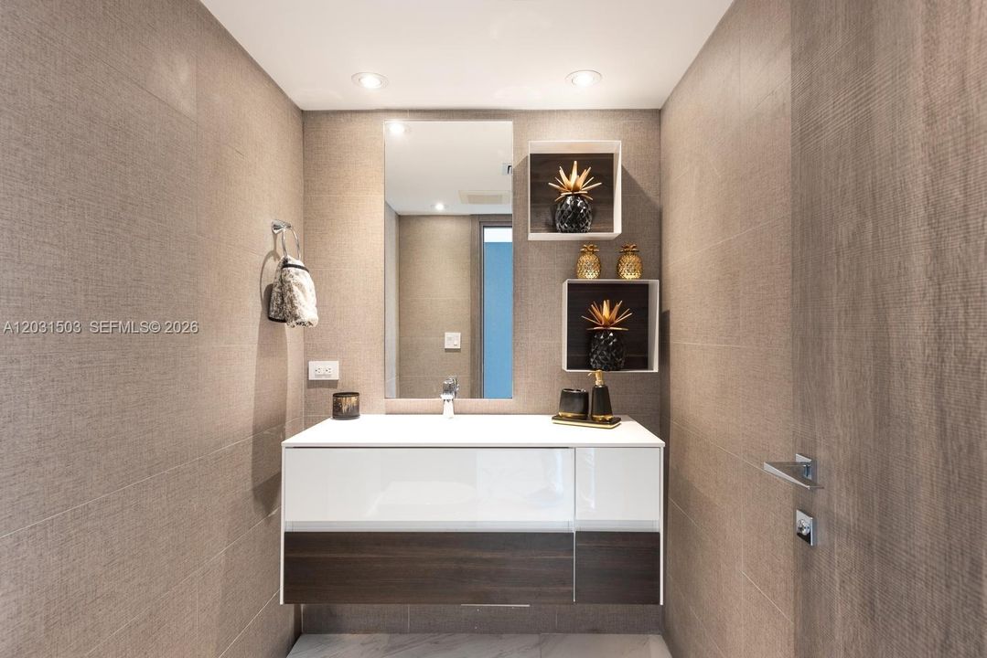Powder room.