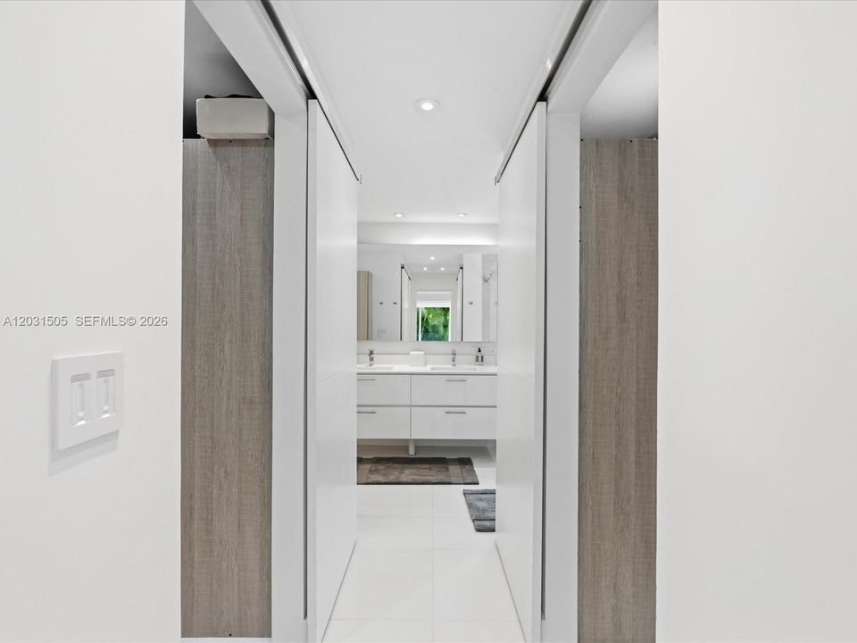 For Sale: $3,000,000 (3 beds, 4 baths, 3413 Square Feet)