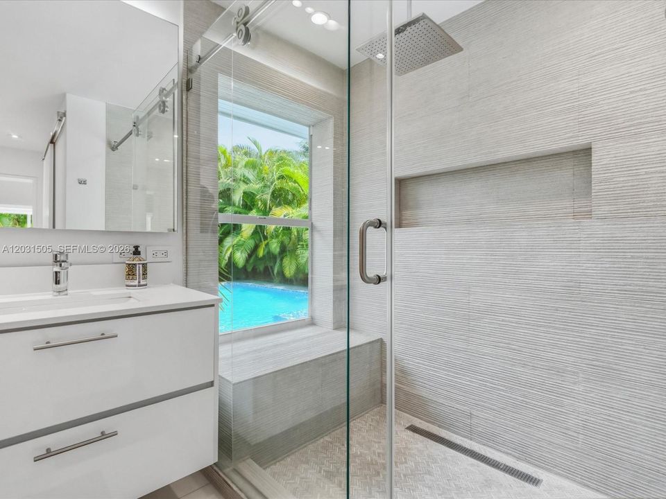 For Sale: $3,000,000 (3 beds, 4 baths, 3413 Square Feet)