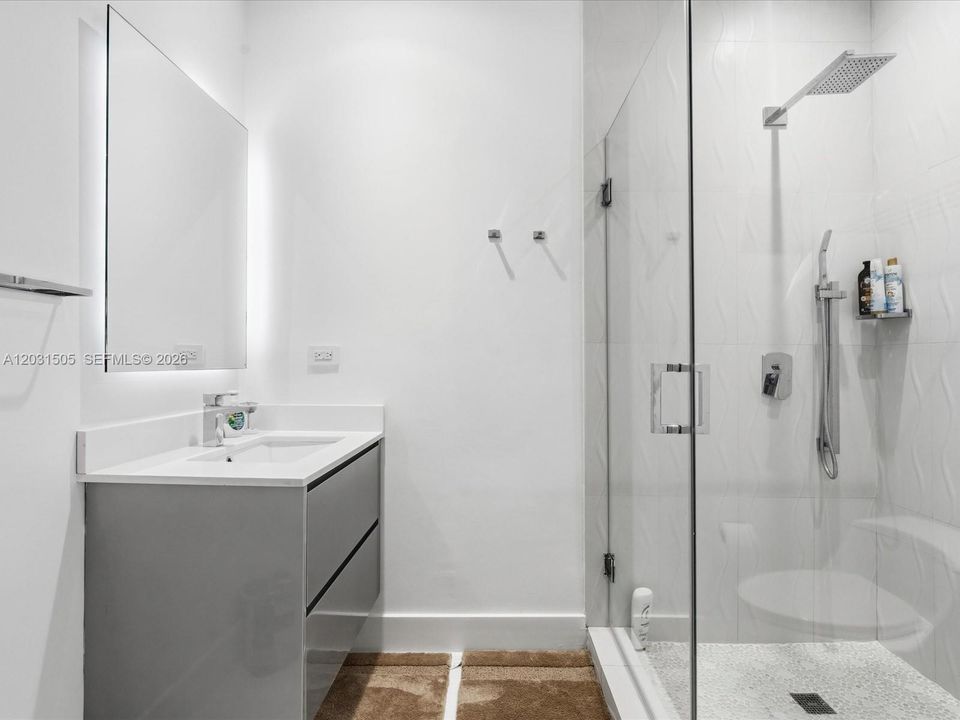 For Sale: $3,000,000 (3 beds, 4 baths, 3413 Square Feet)