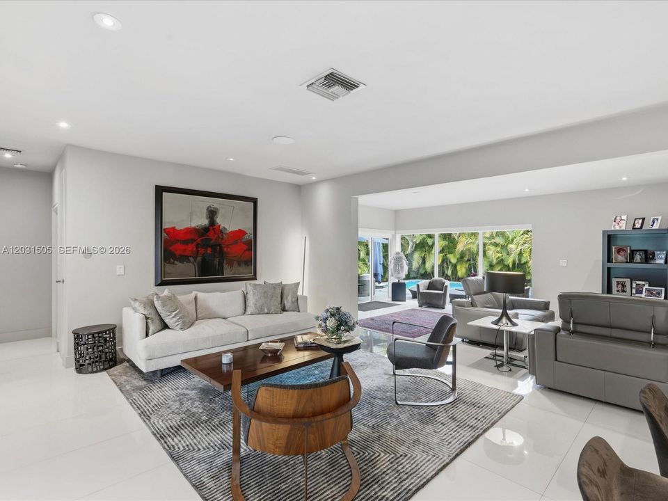 For Sale: $3,000,000 (3 beds, 4 baths, 3413 Square Feet)