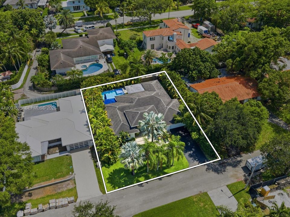 For Sale: $3,000,000 (3 beds, 4 baths, 3413 Square Feet)