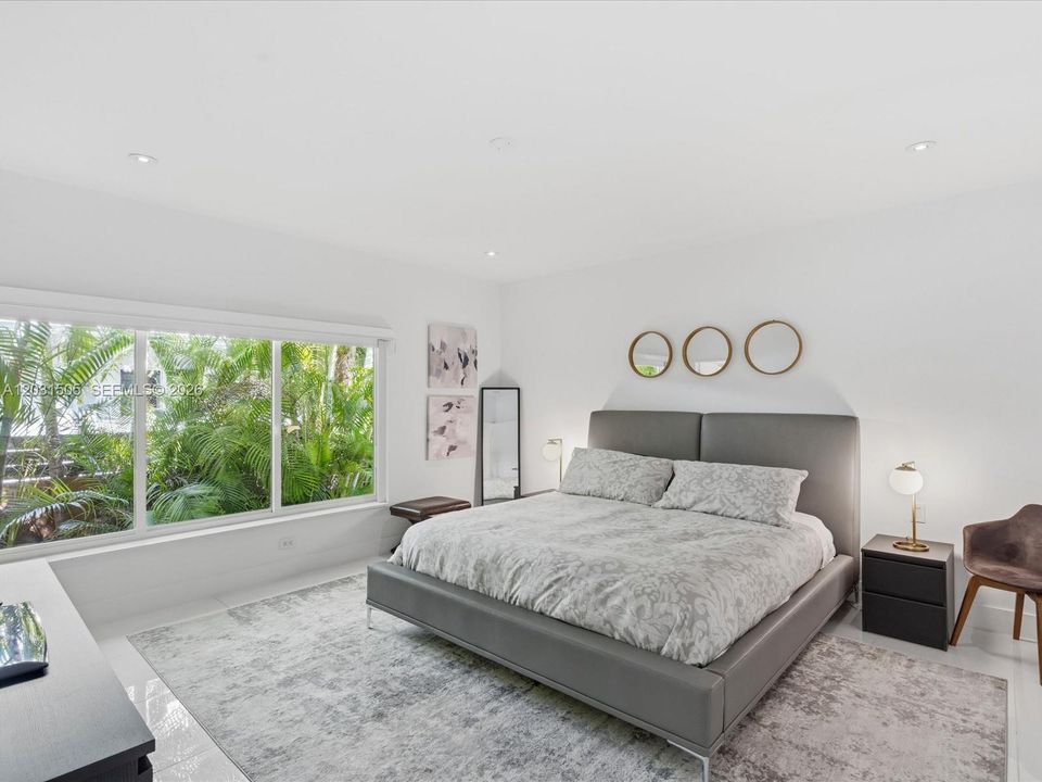 For Sale: $3,000,000 (3 beds, 4 baths, 3413 Square Feet)