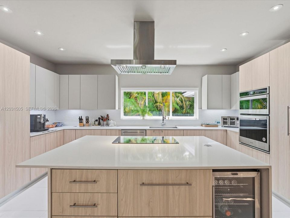 For Sale: $3,000,000 (3 beds, 4 baths, 3413 Square Feet)