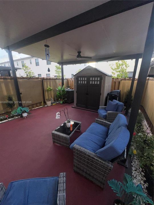 For Sale: $499,999 (3 beds, 3 baths, 1328 Square Feet)