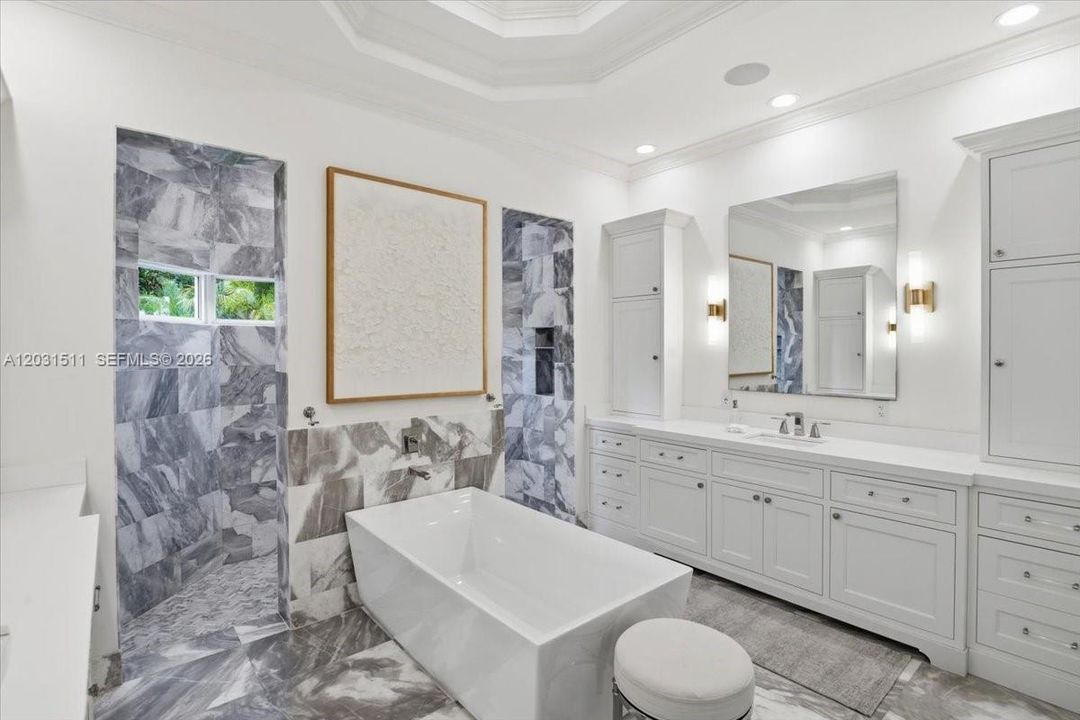 For Sale: $2,695,000 (4 beds, 4 baths, 3646 Square Feet)