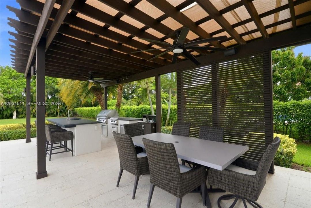 For Sale: $2,695,000 (4 beds, 4 baths, 3646 Square Feet)