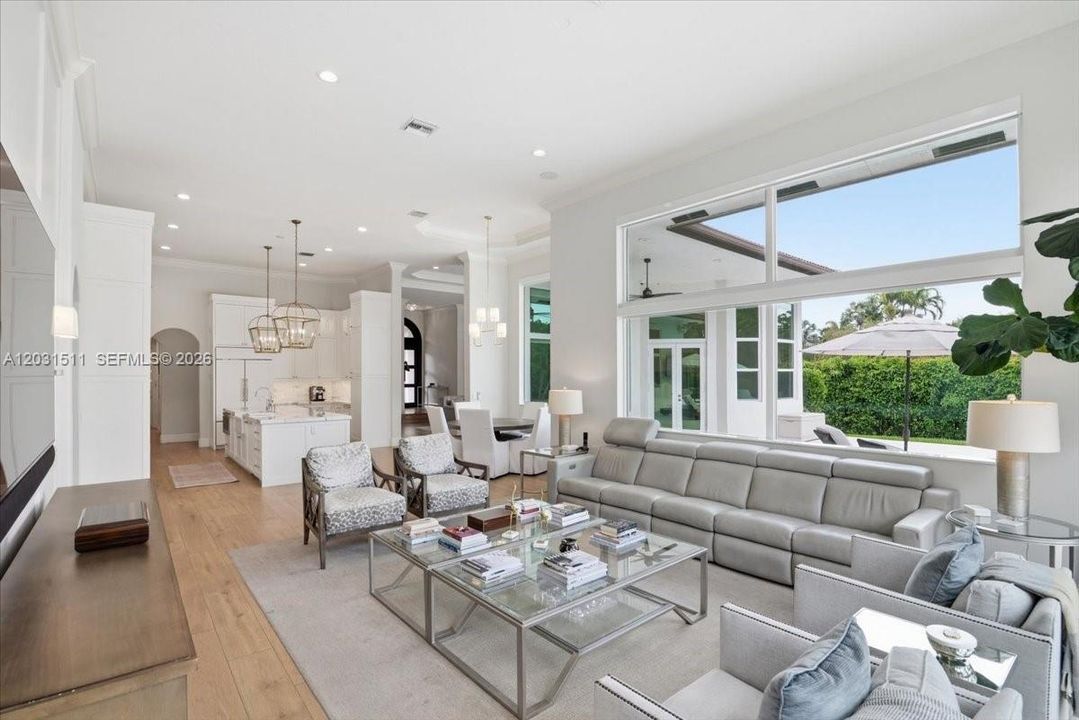 For Sale: $2,695,000 (4 beds, 4 baths, 3646 Square Feet)