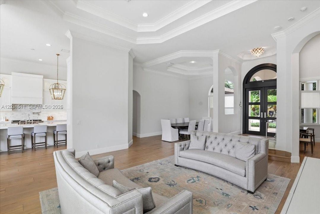 For Sale: $2,695,000 (4 beds, 4 baths, 3646 Square Feet)