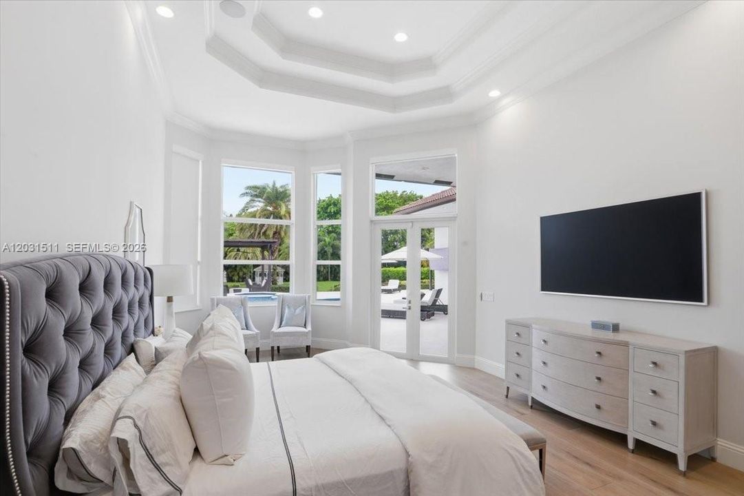 For Sale: $2,695,000 (4 beds, 4 baths, 3646 Square Feet)