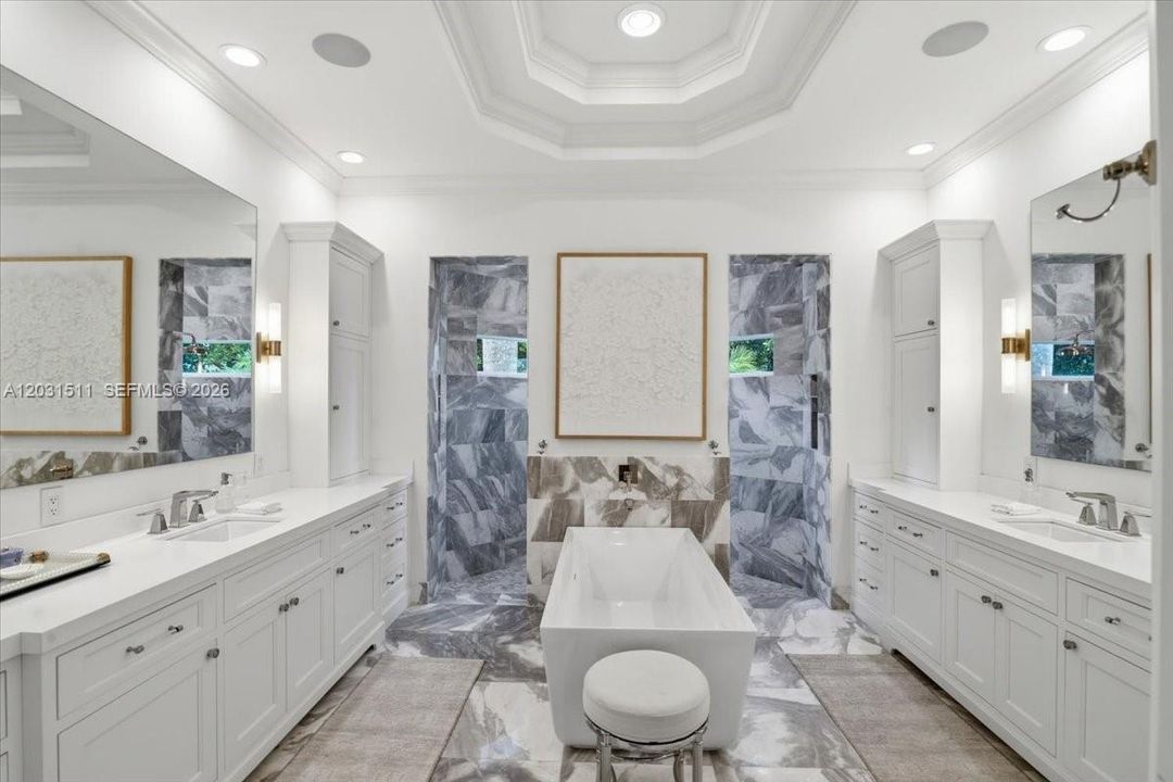 For Sale: $2,695,000 (4 beds, 4 baths, 3646 Square Feet)