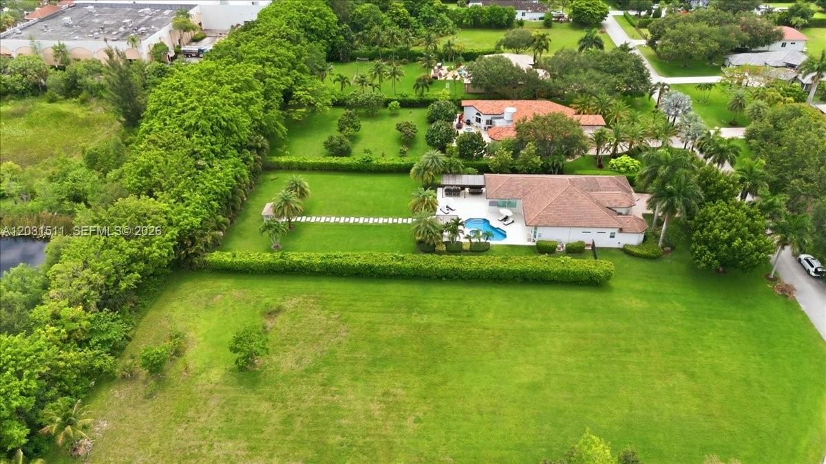 For Sale: $2,695,000 (4 beds, 4 baths, 3646 Square Feet)