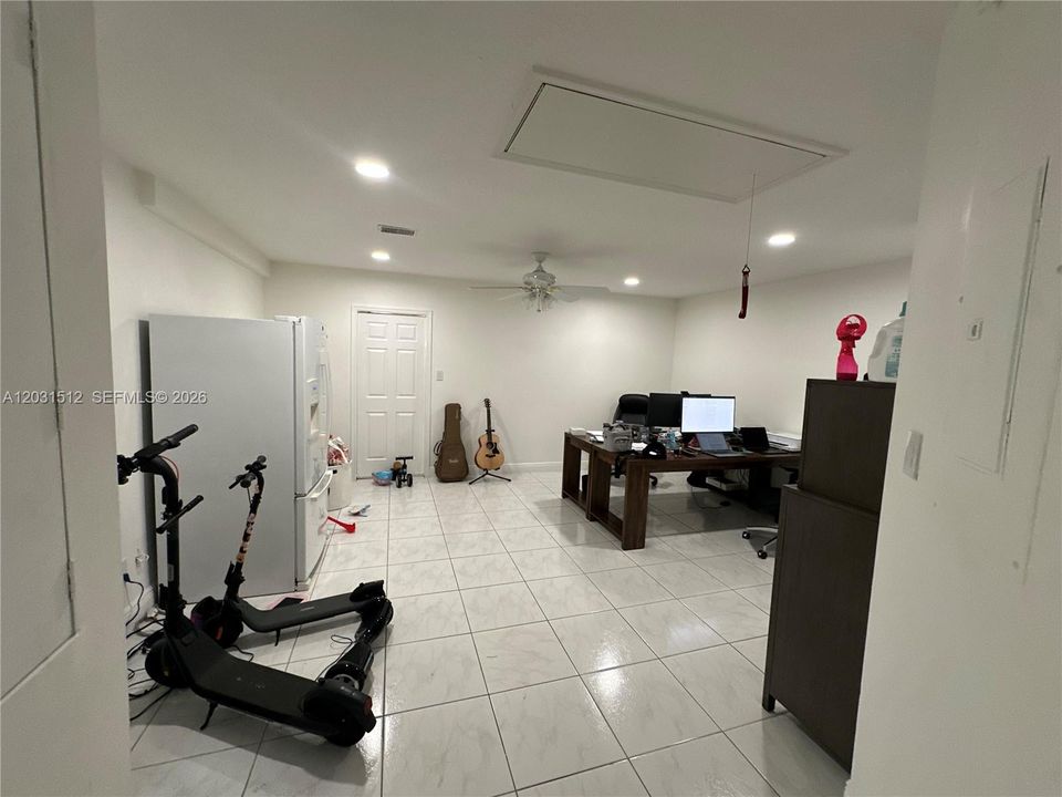 For Rent: $4,500 (4 beds, 2 baths, 1797 Square Feet)
