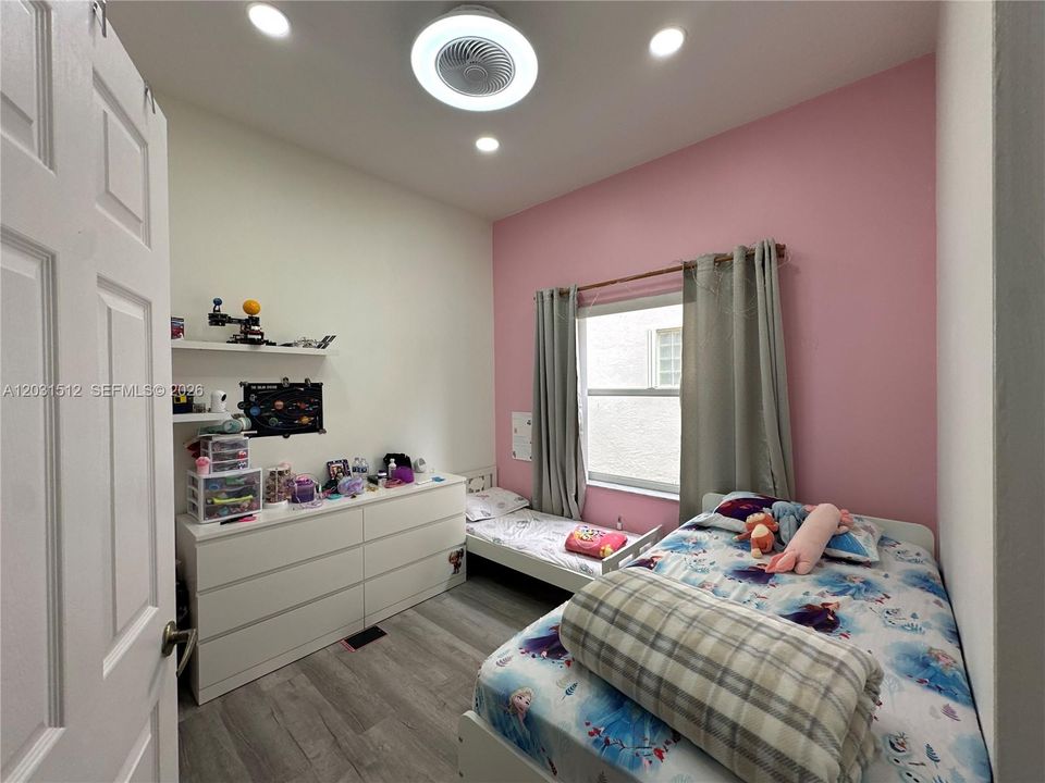 For Rent: $4,500 (4 beds, 2 baths, 1797 Square Feet)