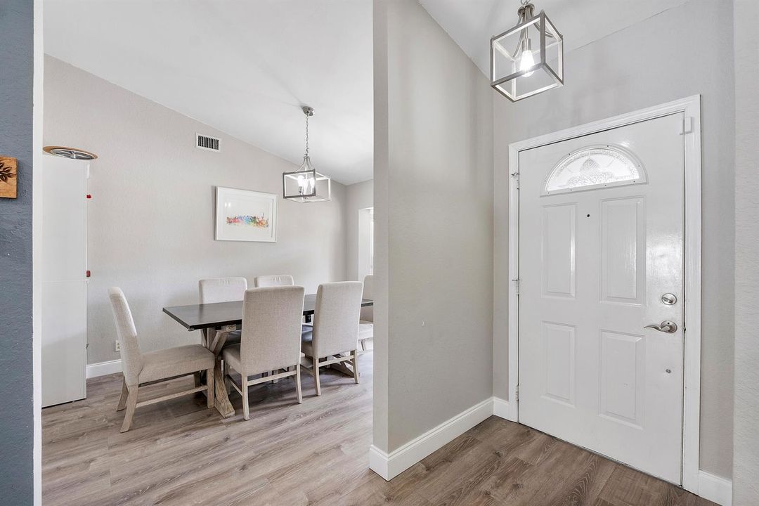 18242 Blue Lake Way_027