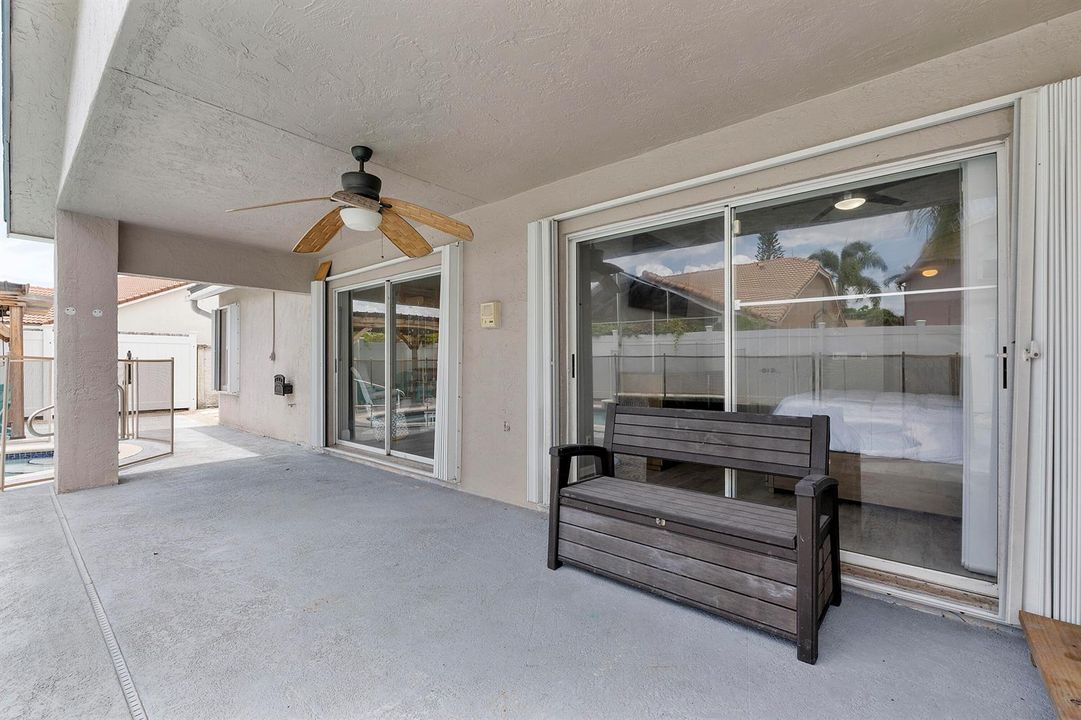 18242 Blue Lake Way_056