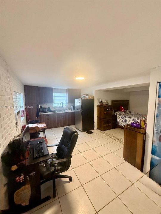 For Sale: $575,000 (3 beds, 2 baths, 1716 Square Feet)