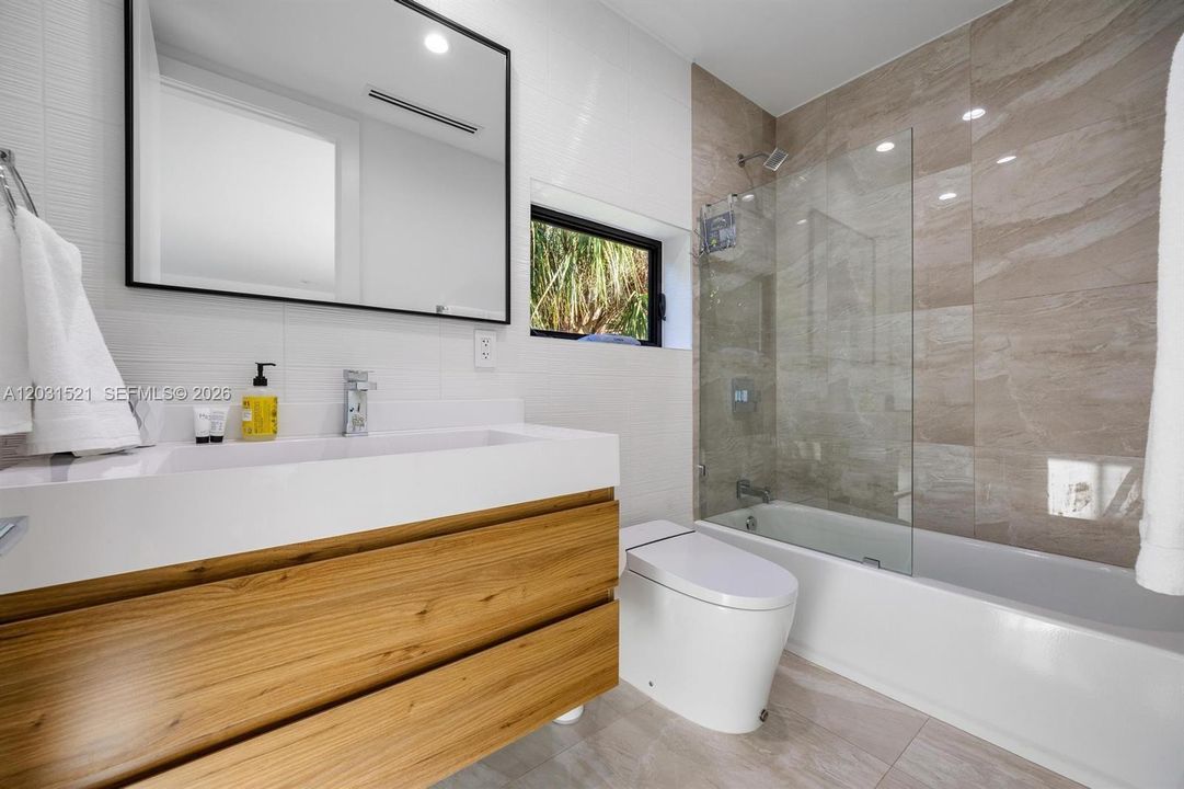 For Rent: $18,000 (4 beds, 4 baths, 4194 Square Feet)